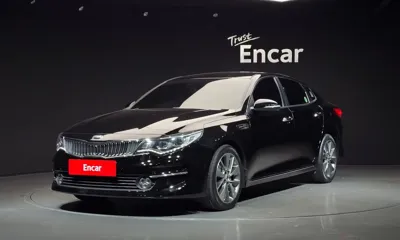 Kia K5 · 2017 год
