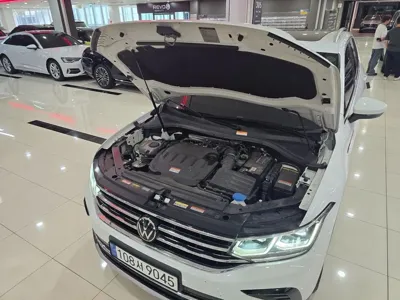 Volkswagen Tiguan 2023, 29170 км, за 35779.37 USD - фото 6