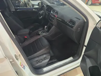 Volkswagen Tiguan 2023, 29170 км, за 35779.37 USD - фото 9