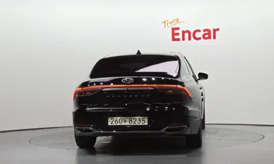 Hyundai Grandeur 2020, 116455 км, за 12768.74 USD