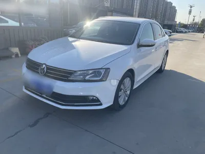 Volkswagen Sagitar · 2015 год
