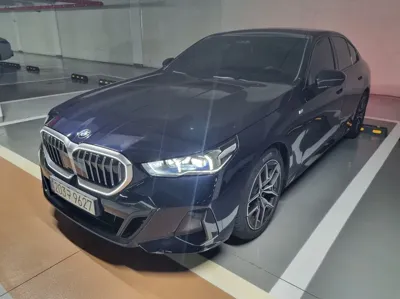 BMW 5-Series 2024, 22629 км, за 41289.22 USD