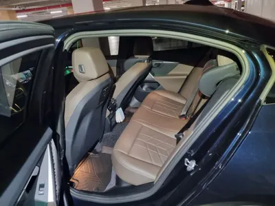 BMW 5-Series 2024, 22629 км, за 41289.22 USD - фото 6