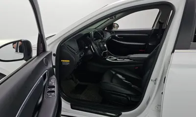 Hyundai Sonata 2020, 105632 км, за 8462.55 USD - фото 10