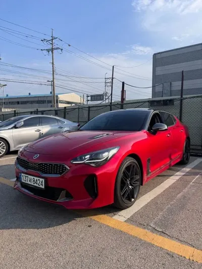 Kia Stinger 2022, 43000 км, за 20680.48 USD
