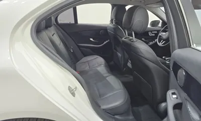 Mercedes-Benz C-Class 2019, 85438 км, за 14535.84 USD - фото 12