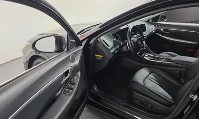 Hyundai Sonata 2020, 99809 км, за 10371.54 USD - фото 11
