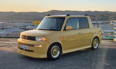 Toyota bB · 2001 год
