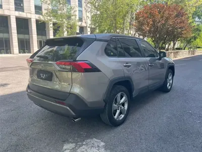 Toyota RAV4 2021, 32000 км, за 14309.73 USD