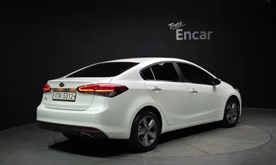 Kia K3 2018, 77923 км, за 6492.33 USD
