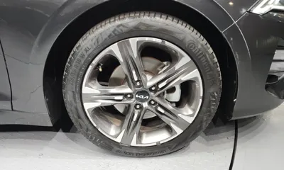 Kia K5 2023, 35823 км, за 13412.62 USD