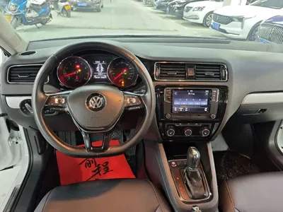Volkswagen Sagitar 2018, 120000 км, за 6739.13 USD - фото 6