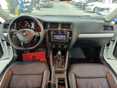 Volkswagen Sagitar 2018, 120000 км, за 6739.13 USD - фото 9