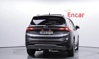 Hyundai Santafe 2022, 120700 км, за 17459.29 USD