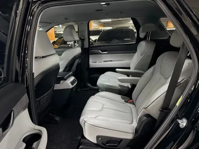 Hyundai Palisade 2024, 35832 км, за 23767.65 USD - фото 7