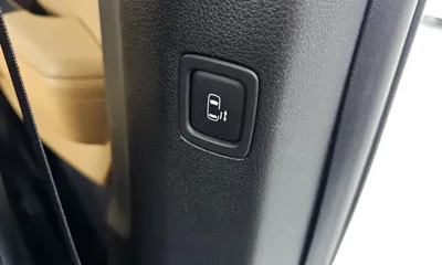 Kia Canival 2023, 65514 км, за 14970.37 USD - фото 32