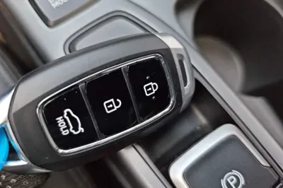Hyundai Lafesta 2019, 70500 км, за 8770 USD - фото 23