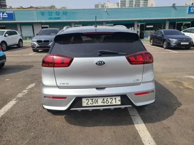Kia Niro 2018, 143557 км, за 6277.1 USD