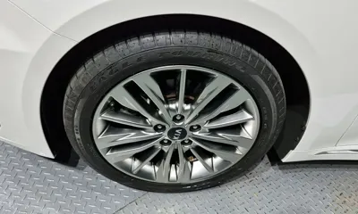 Kia K5 2020, 39454 км, за 11166.57 USD