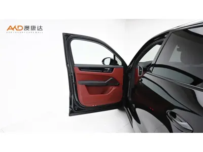 Porsche Cayenne 2023, 22000 км, за 87991.23 USD - фото 10