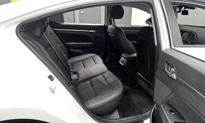 Hyundai Avante 2020, 12441 км, за 10125.67 USD - фото 11
