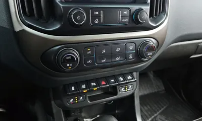 ChevroletGMDaewoo Colorado 2022, 15653 км, за 20101.5 USD - фото 18