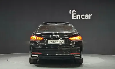 Hyundai Genesis 2016, 193341 км, за 5848.3 USD