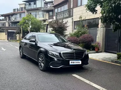 Mercedes-Benz E-Class 2019, 160000 км, за 23366.23 USD
