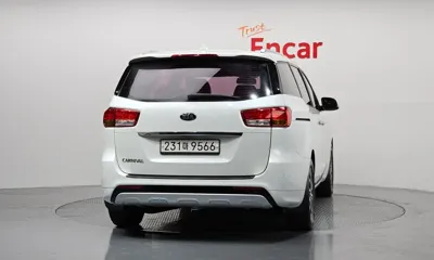 Kia Canival 2016, 212547 км, за 4059.38 USD