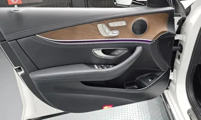 Mercedes-Benz E-Class 2019, 95113 км, за 16511.73 USD - фото 24