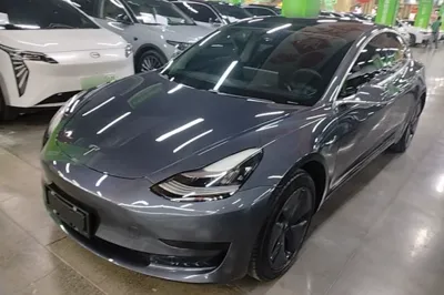 Tesla Model 3 · 2019 год