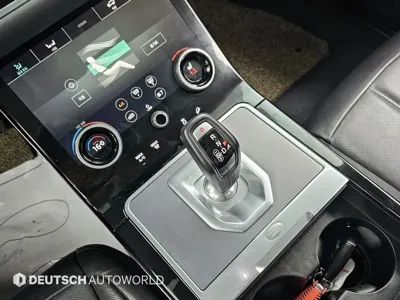 Land Rover Range Rover Evoque 2020, 59572 км, за 17001.44 USD - фото 9