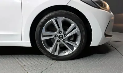 Hyundai Avante 2018, 102188 км, за 5288.21 USD
