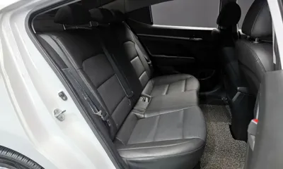 Hyundai Avante 2018, 102188 км, за 5288.21 USD - фото 12