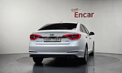 Hyundai Sonata 2015, 23480 км, за 8527.24 USD