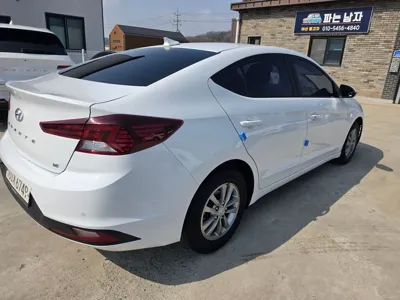 Hyundai Avante 2019, 104995 км, за 7285.98 USD