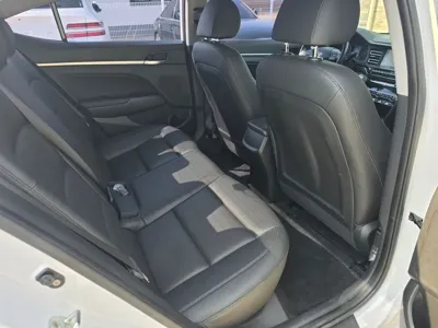 Hyundai Avante 2019, 104995 км, за 7285.98 USD - фото 12