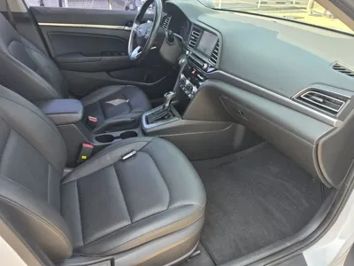 Hyundai Avante 2019, 104995 км, за 7285.98 USD - фото 13