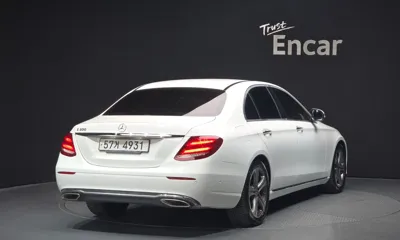 Mercedes-Benz E-Class 2019, 79759 км, за 14657.99 USD