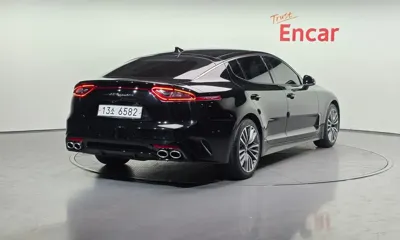 Kia Stinger 2018, 107457 км, за 7529.09 USD