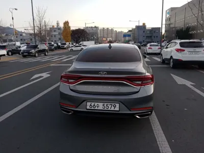 Hyundai Grandeur 2017, 87666 км, за 10437.18 USD