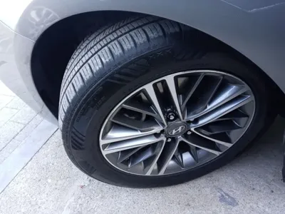Hyundai Grandeur 2017, 87666 км, за 10437.18 USD