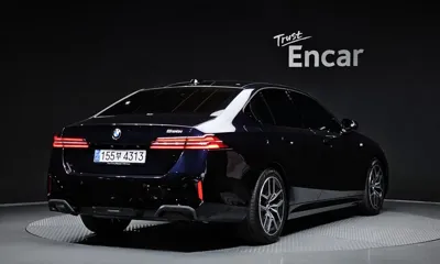 BMW 5-Series 2024, 16963 км, за 39656.17 USD