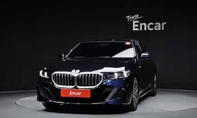 BMW 5-Series 2024, 16963 км, за 39656.17 USD