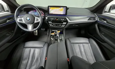 BMW 5-Series 2023, 33094 км, за 28410.57 USD - фото 7