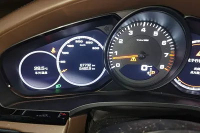 Porsche Cayenne 2019, 87700 км, за 60220 USD - фото 12