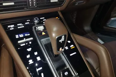 Porsche Cayenne 2019, 87700 км, за 60220 USD - фото 14