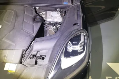 Porsche Cayenne 2019, 87700 км, за 60220 USD - фото 22