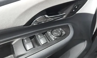 ChevroletGMDaewoo Bolt EV 2021, 91935 км, за 11760.82 USD - фото 18