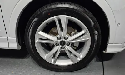 Audi Q3 2023, 79136 км, за 31160.58 USD - фото 21